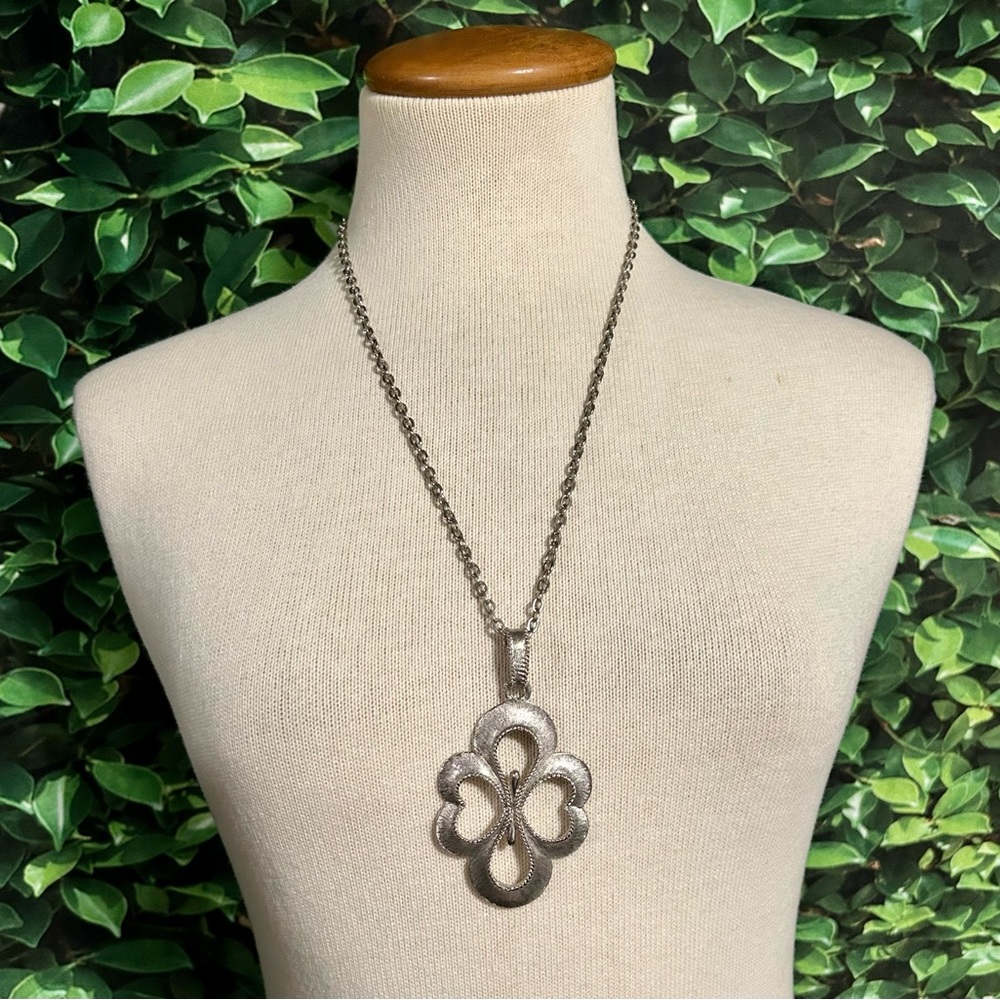 Clover Style Silver Tone Necklace 24" Large Pendant Chain Link Unmarked
